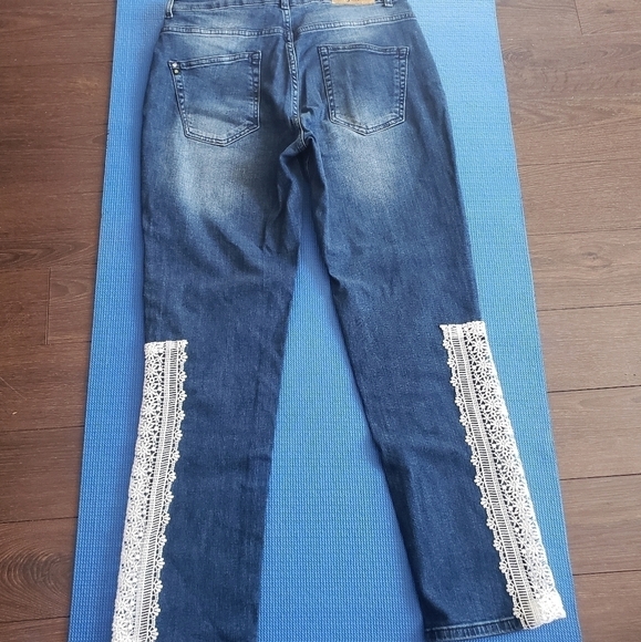 Host Pick Desigual Exotic Jeans - Picture 4 of 11